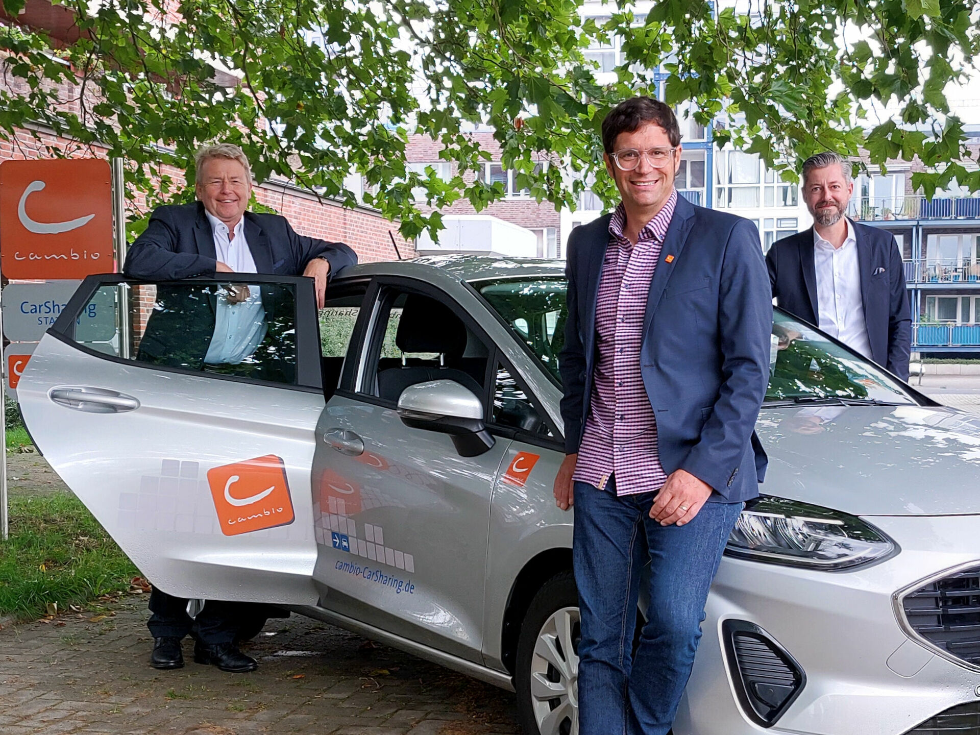 Vier Jahre CarSharing in Wilhelmshaven – sechste Station eröffnet