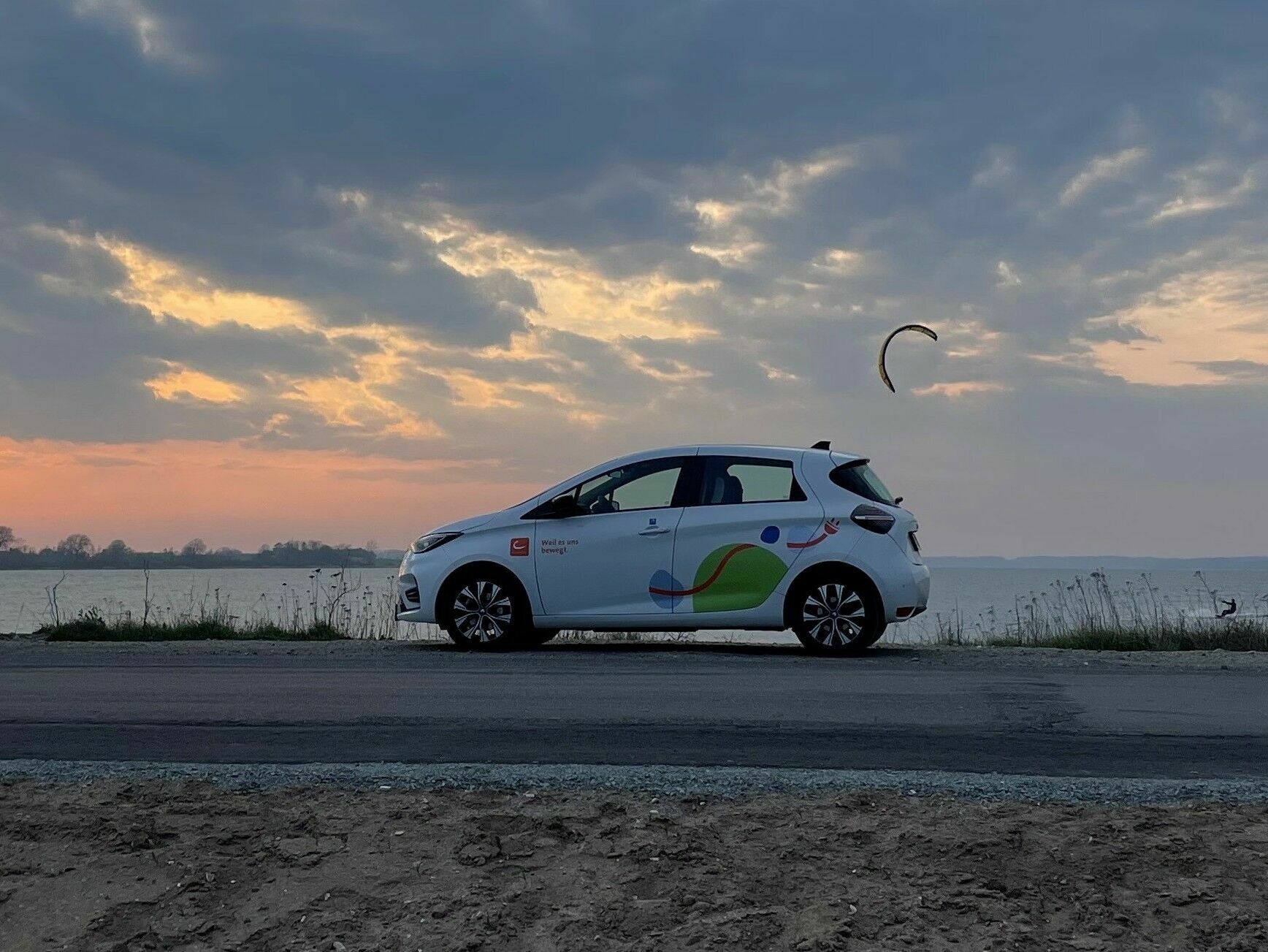 Einfach einsteigen und losfahren: Mit dem E-Auto in den Urlaub
