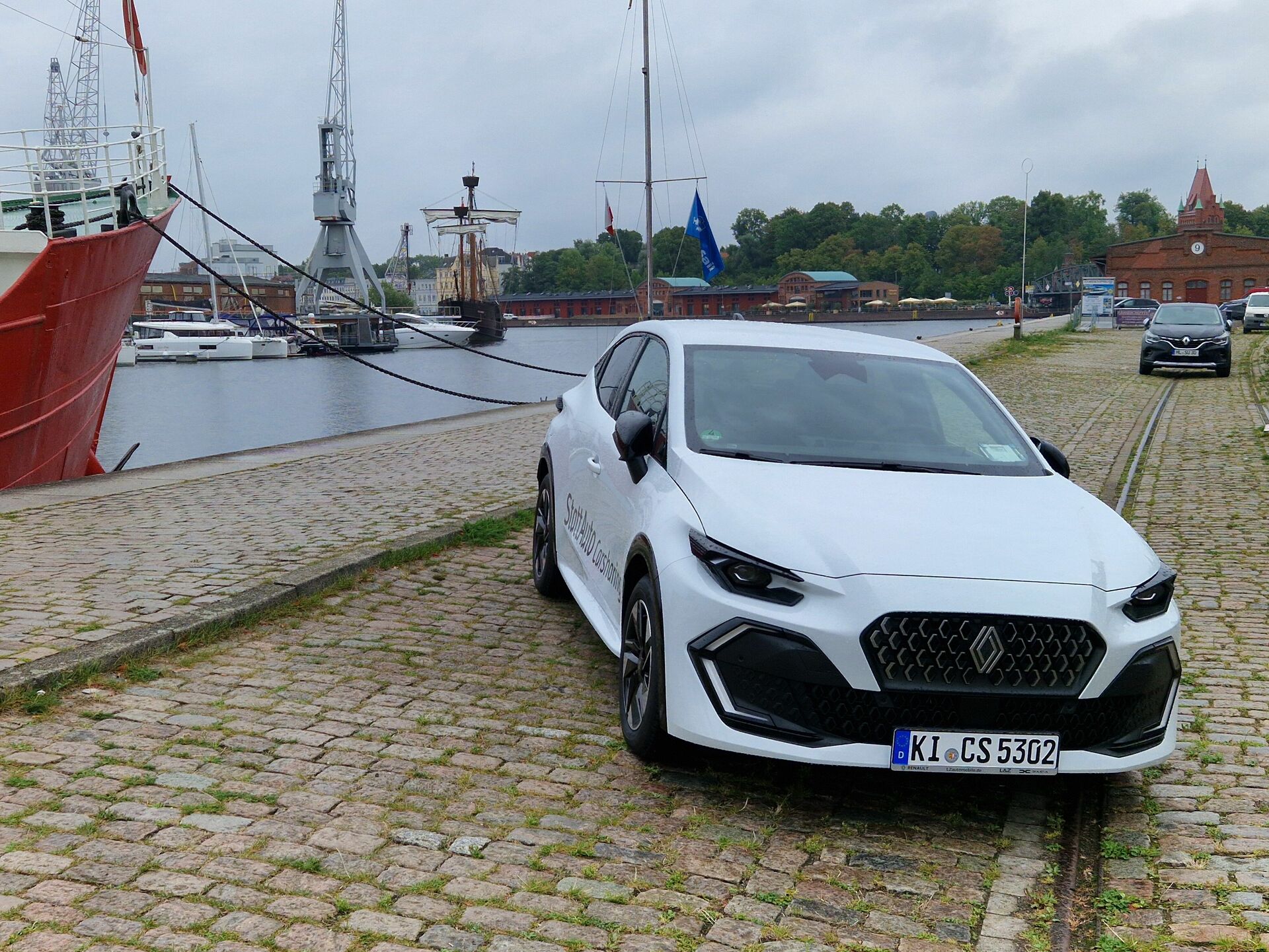 Urlaub an der Ostsee: Mit Zug, Kindersitz und Partnerauto