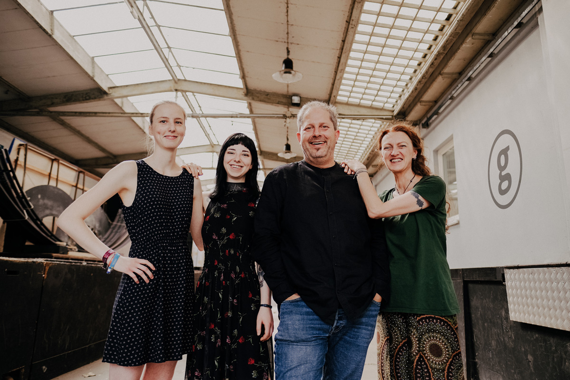 Grafiker Harald Müller und sein Team von der grafikzentrale