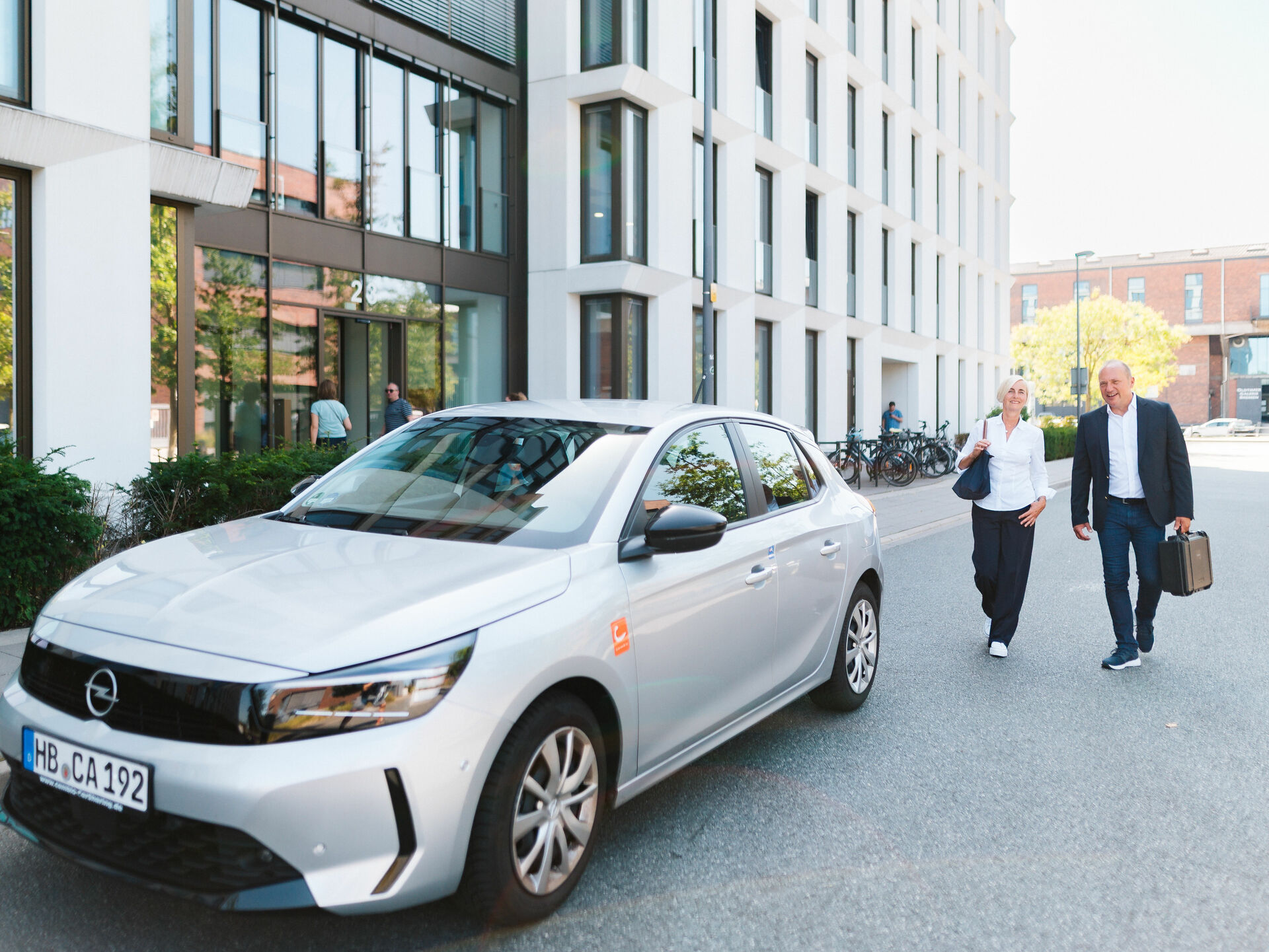 Zeit und Kosten sparen mit CarSharing für Unternehmen